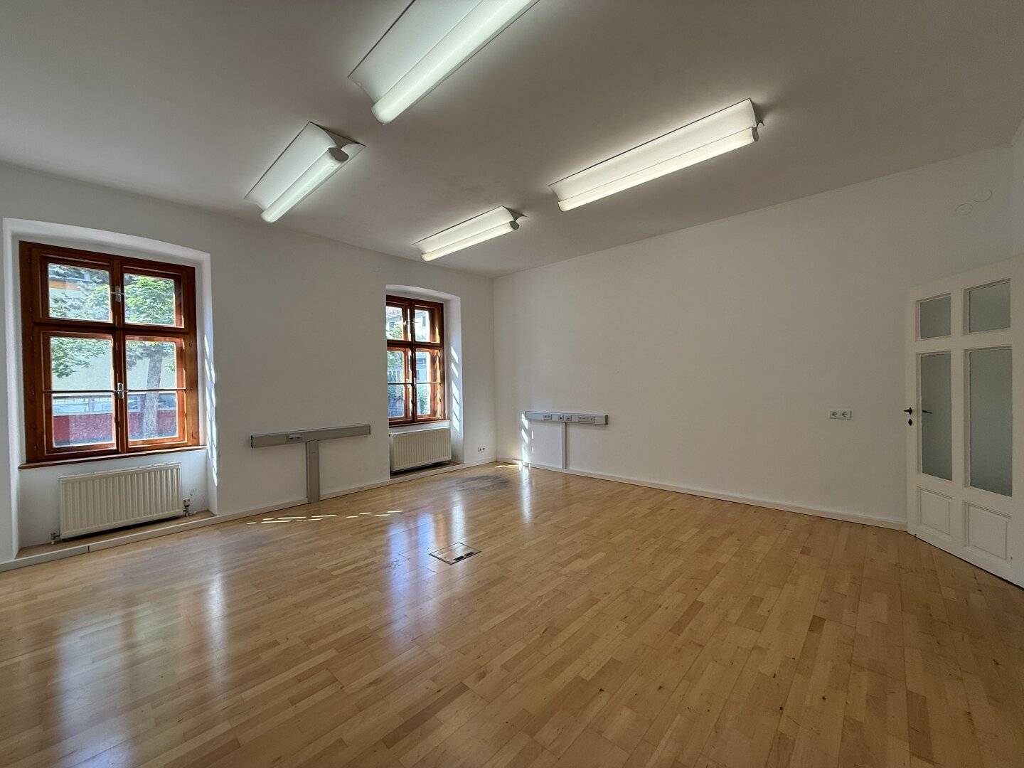 OFFICE with feel-good potential | permanent location | in the centre | commission-free