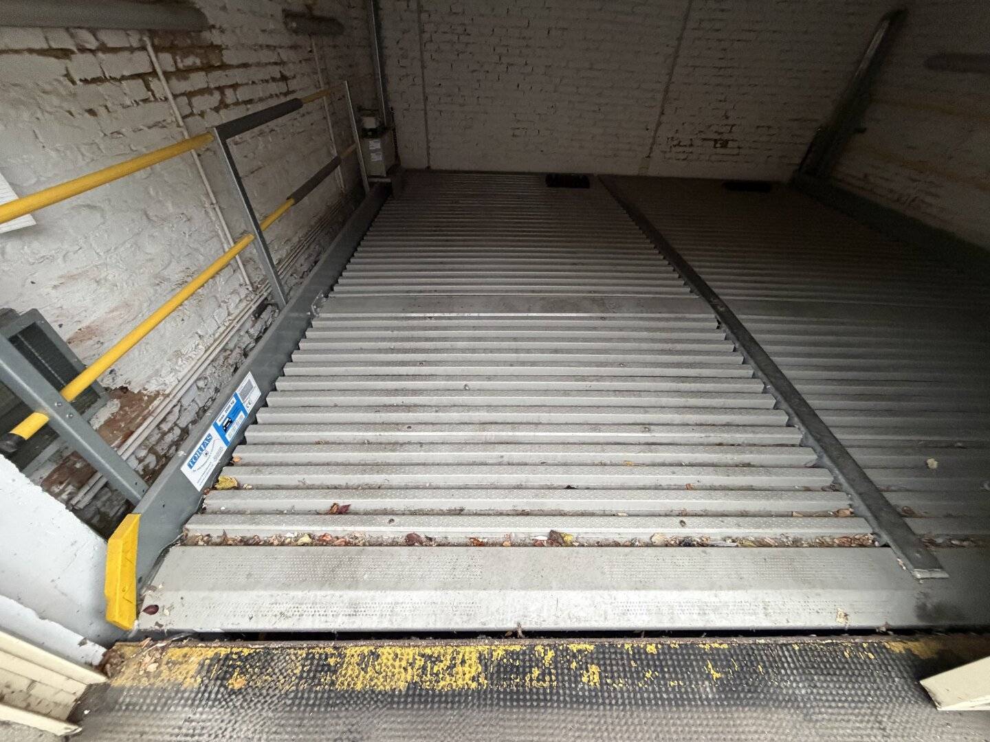 Juchgasse 6 | Stacked parking space | available now