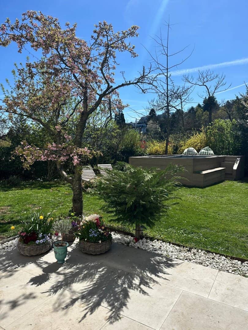 Exklusive und Top sanierte Gartenwohnung