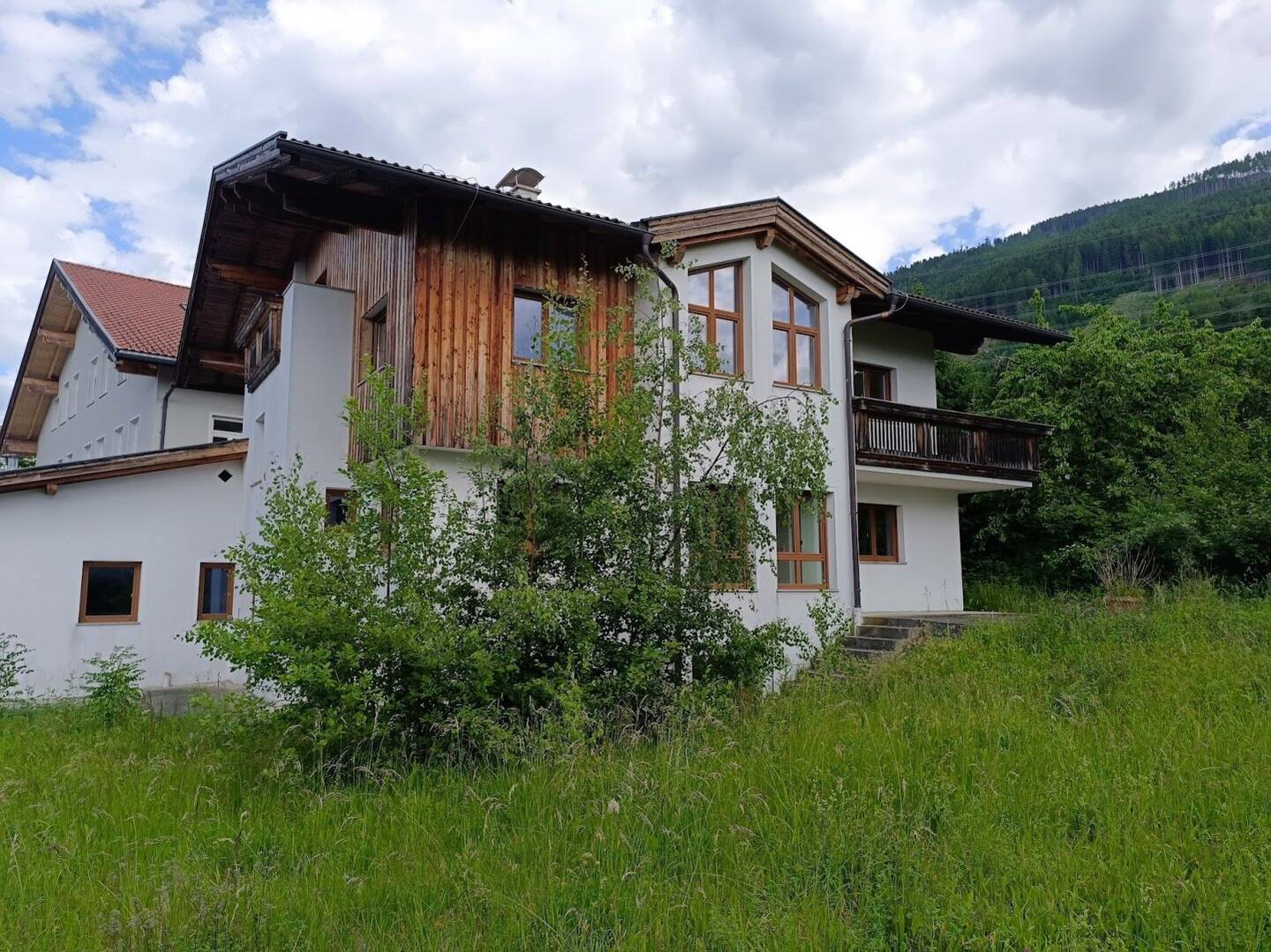 Große Chance!! 1800 qm Grundstück!! Es gibt mehrere Möglichkeiten!!