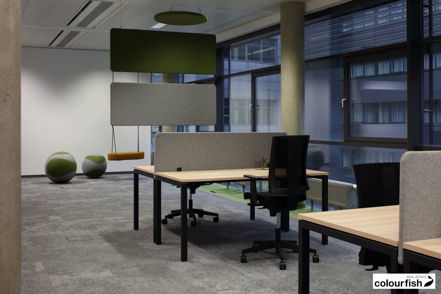 Flexible terrace office space in Landmarx