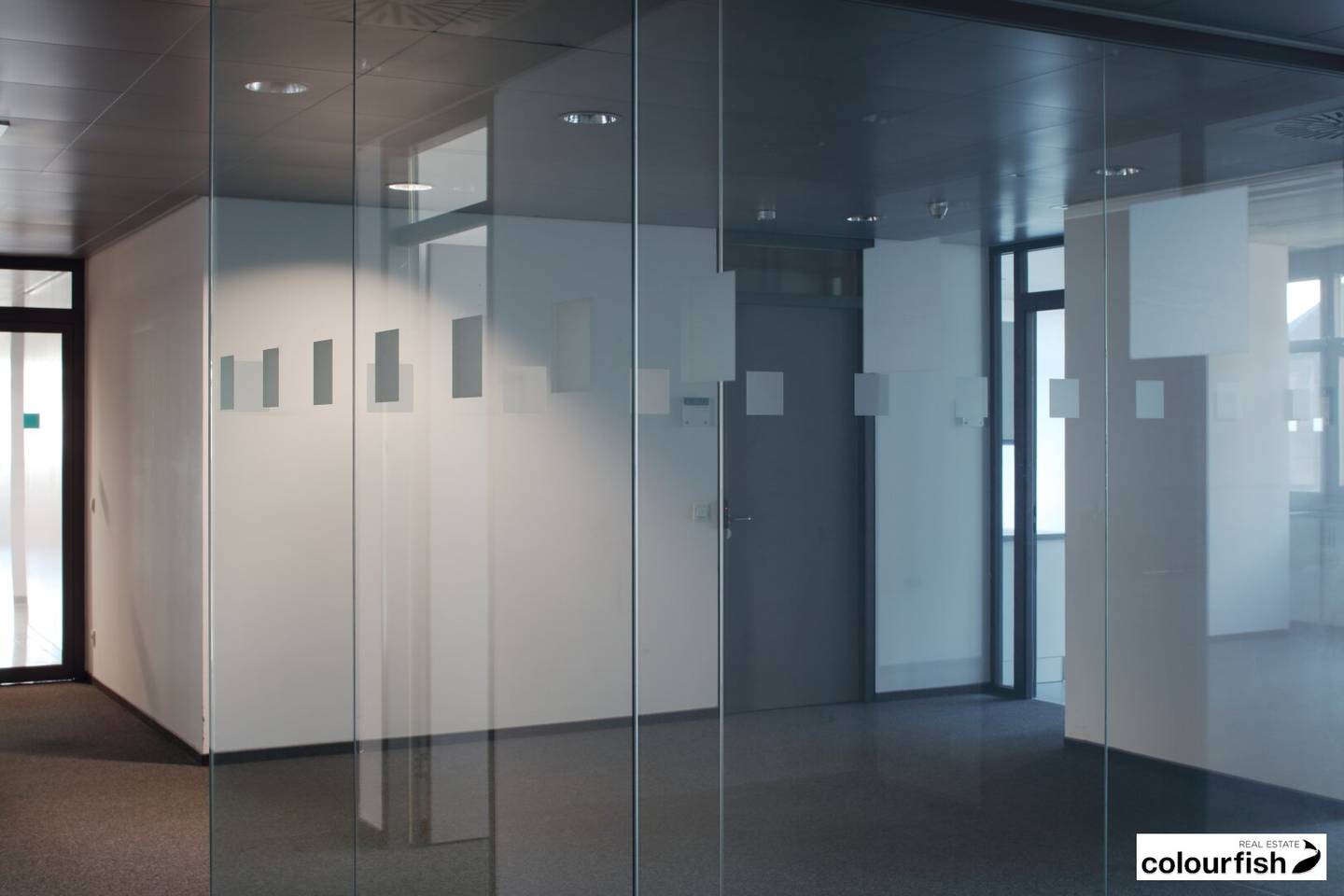 Flexible terrace office space in Landmarx