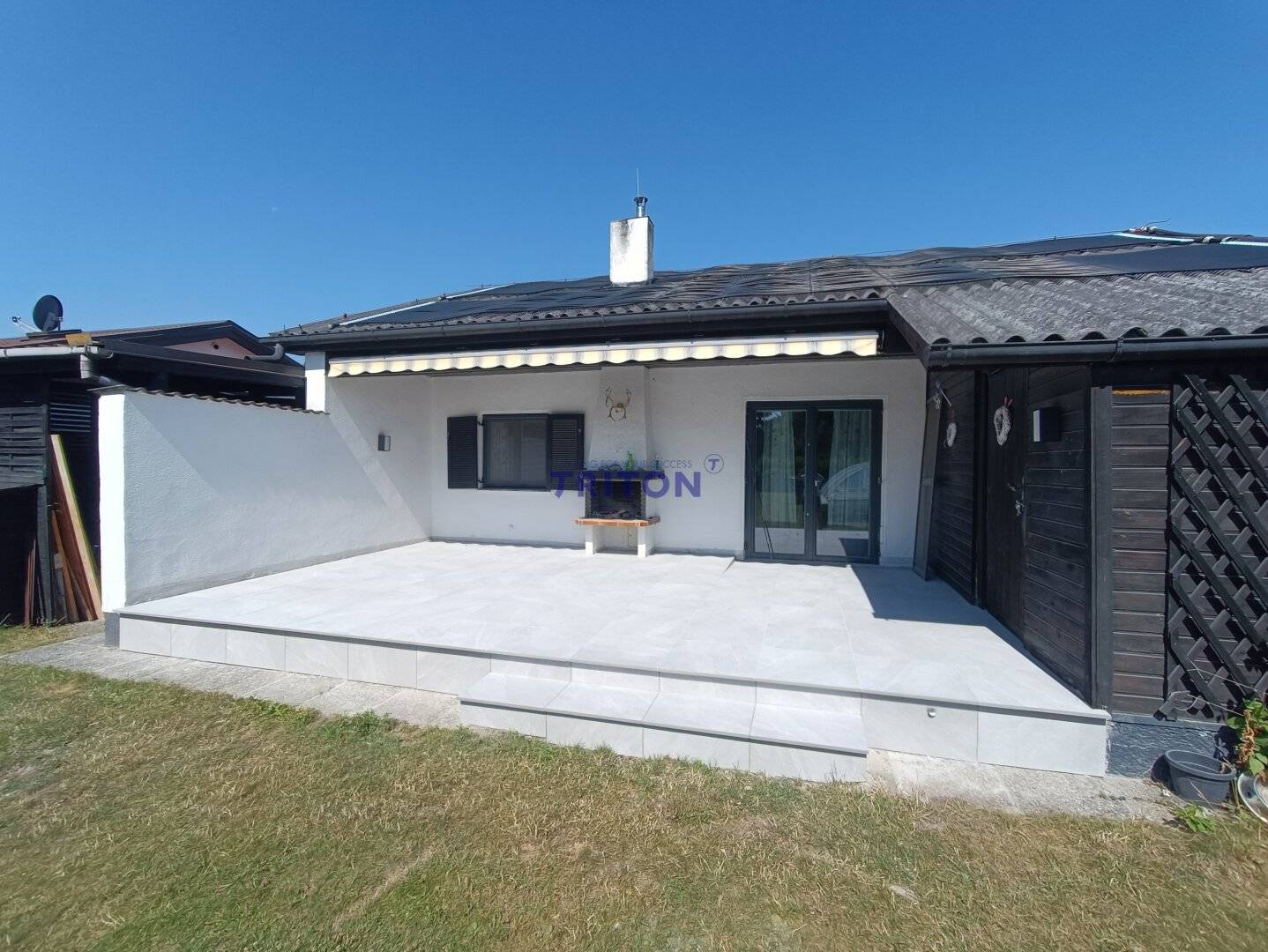 LAST OFFER: Traumhaus mit eigenem Seezugang und Pool