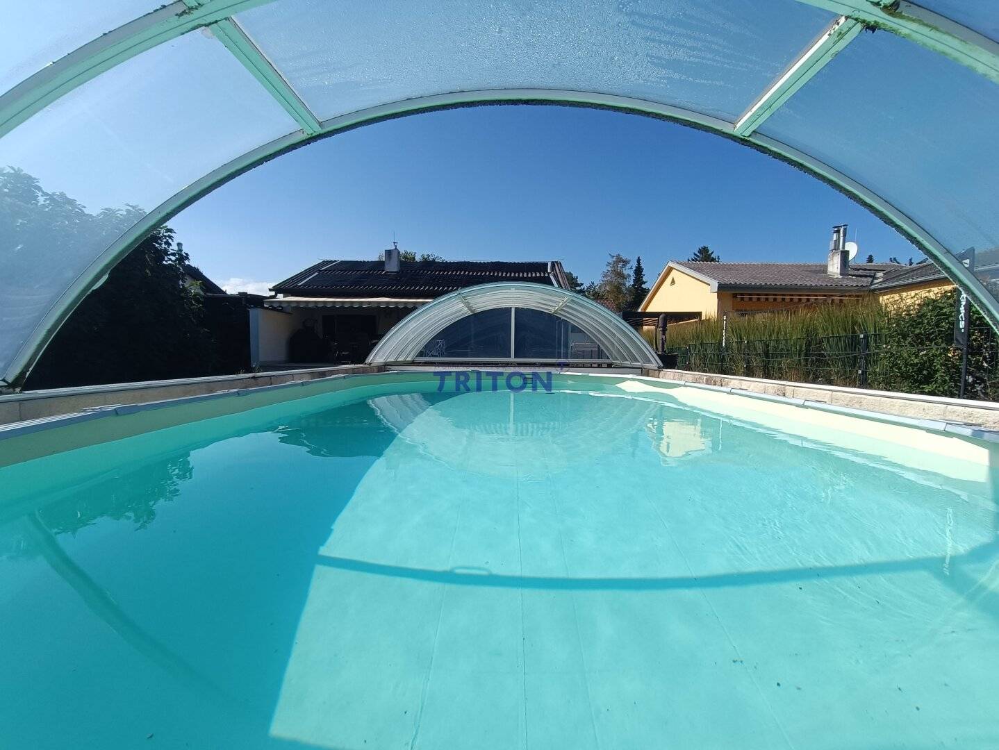 LAST OFFER: Traumhaus mit eigenem Seezugang und Pool