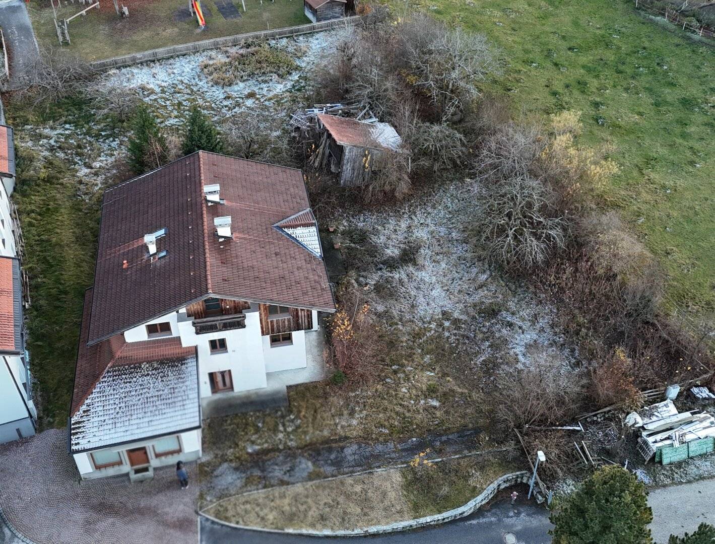 Great opportunity: Two-family house ideal also for practice in Rinn with 1800 m² plot