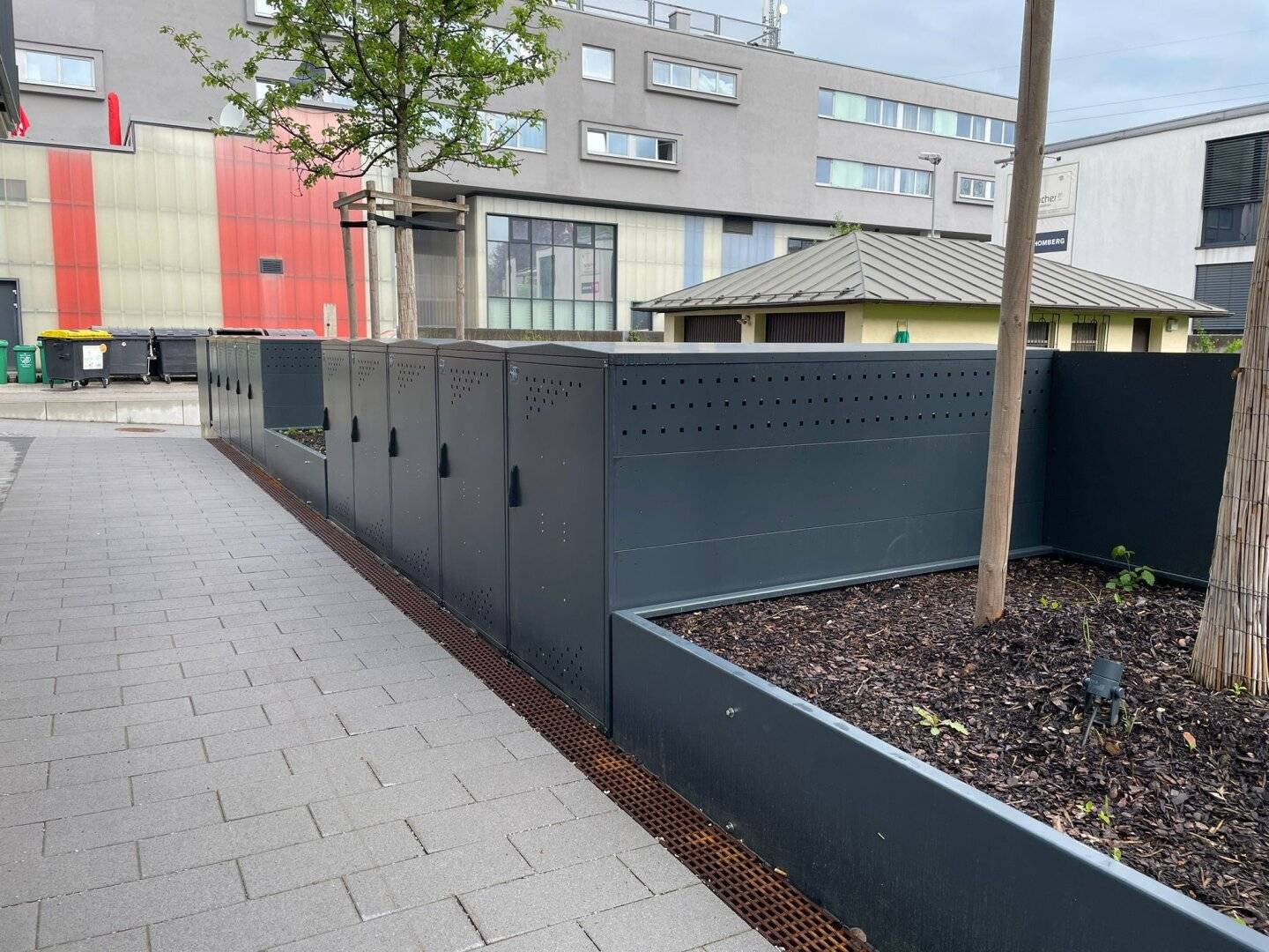 Fahrradbox mit Lademöglichkeit