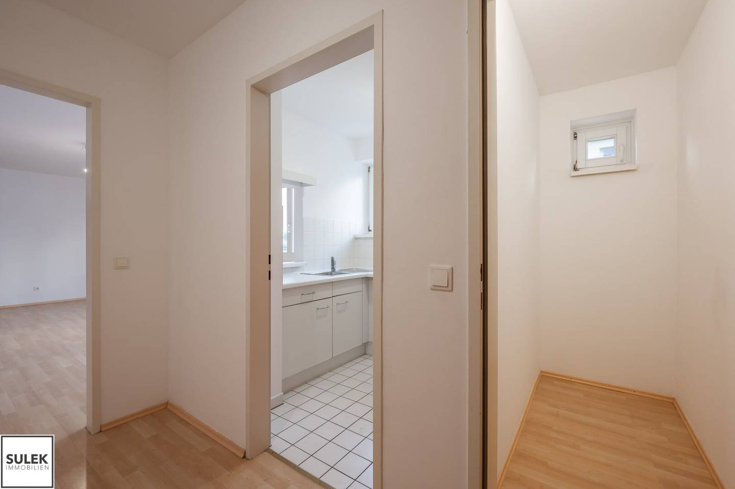 apartment with separate kitchen near Sternwarte Park