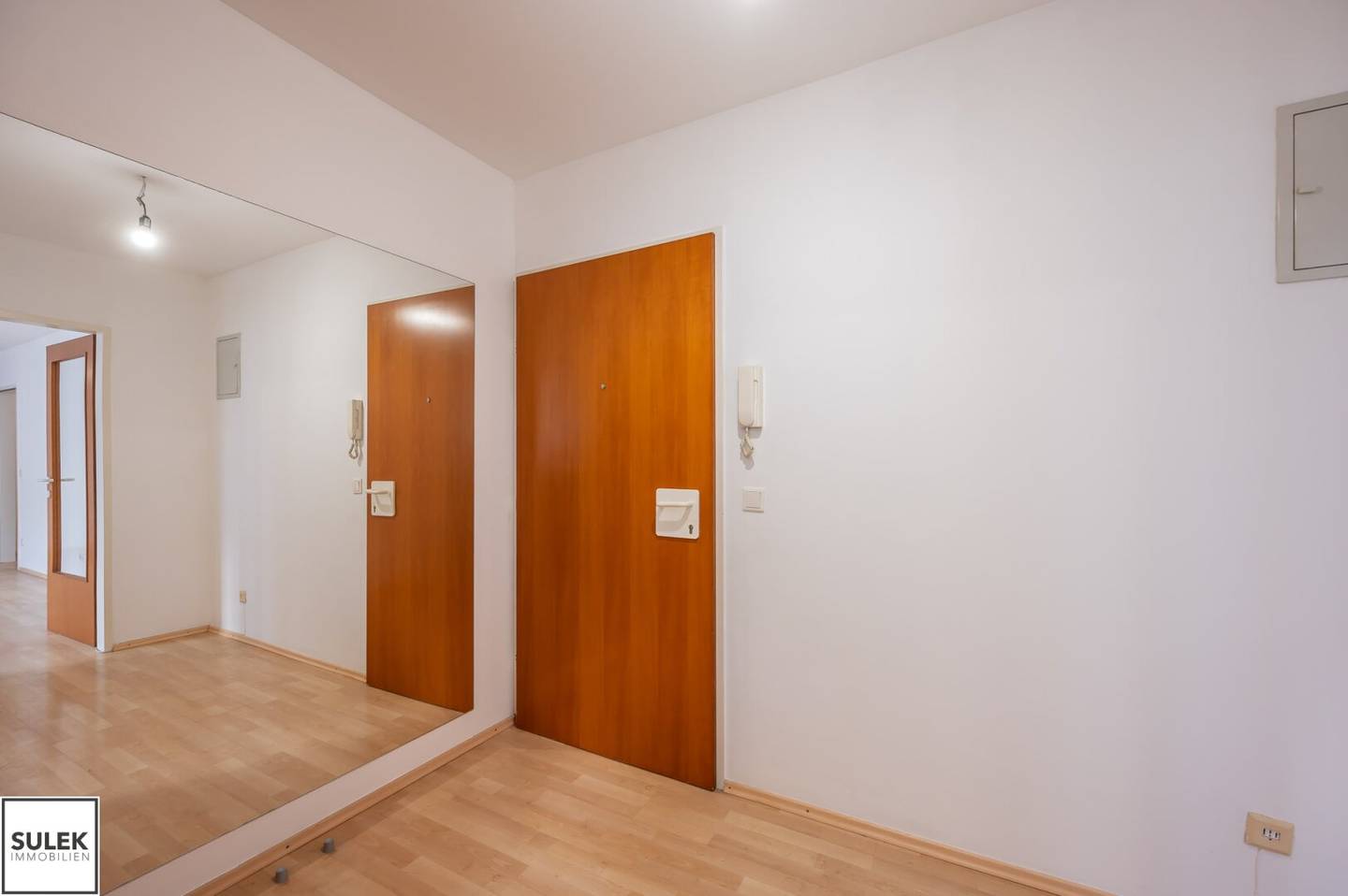 apartment with separate kitchen near Sternwarte Park