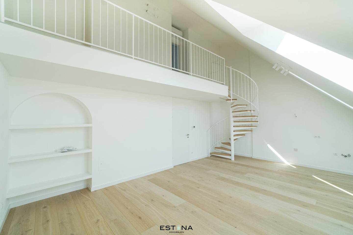 Exclusive living in the revitalized corner tenement house Leibenfrostgasse 8