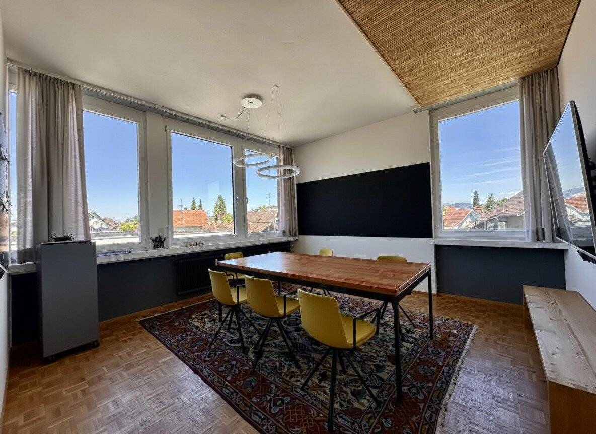 Office space with optimal accessibility in the border region!