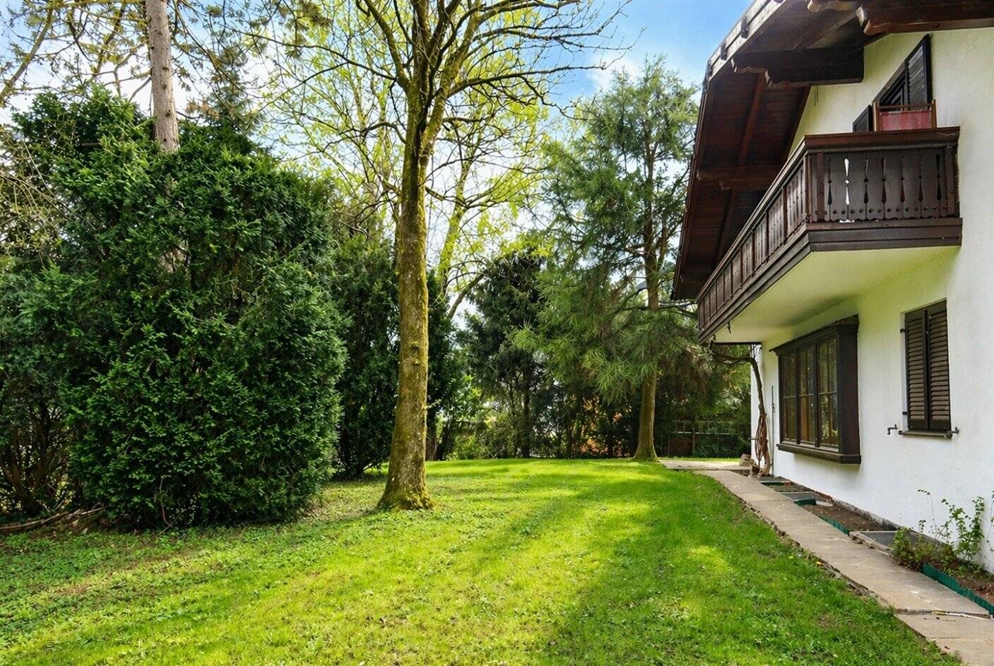 Jewel in Leopoldskron, well kept single family house near the Leopoldskroner Weiher