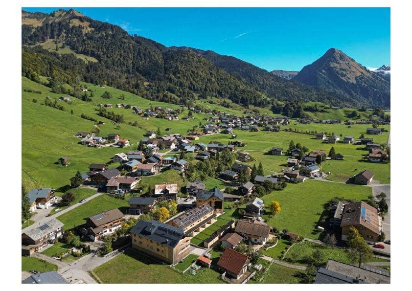 Bregenzerwald - Au, Vollholz Reihenhaus mit Garten, Terrasse und Schuppen, kurzfristig beziehbar