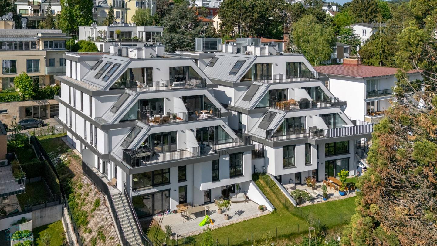 Quality Living with a View of the Vineyards