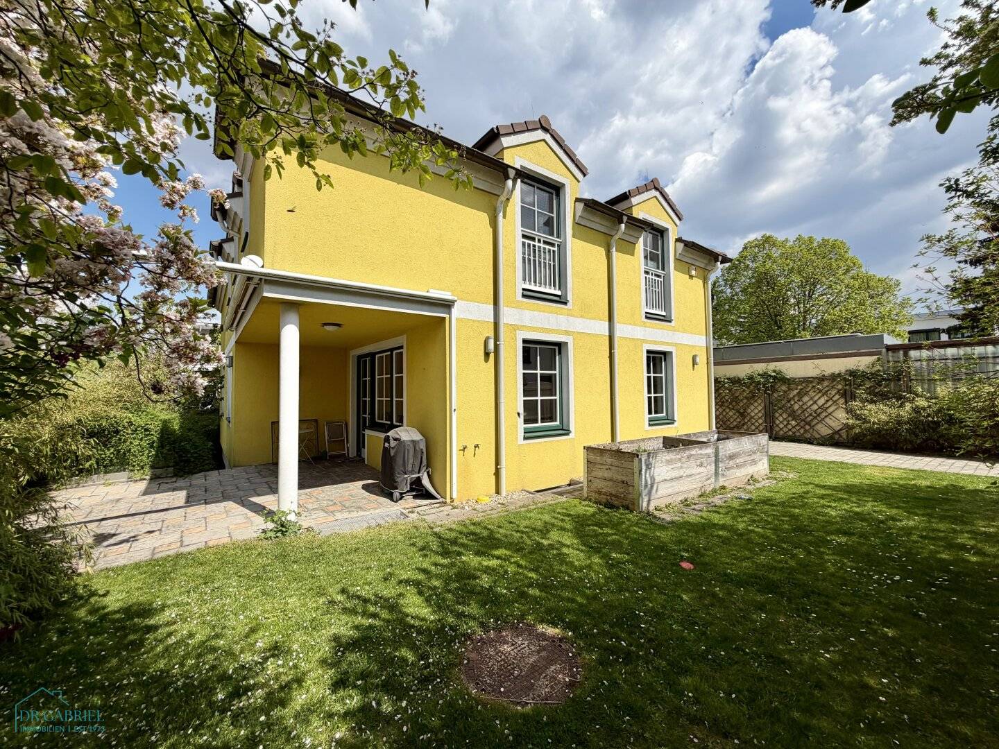Beautiful energy efficient single-family house at Bruckhaufen