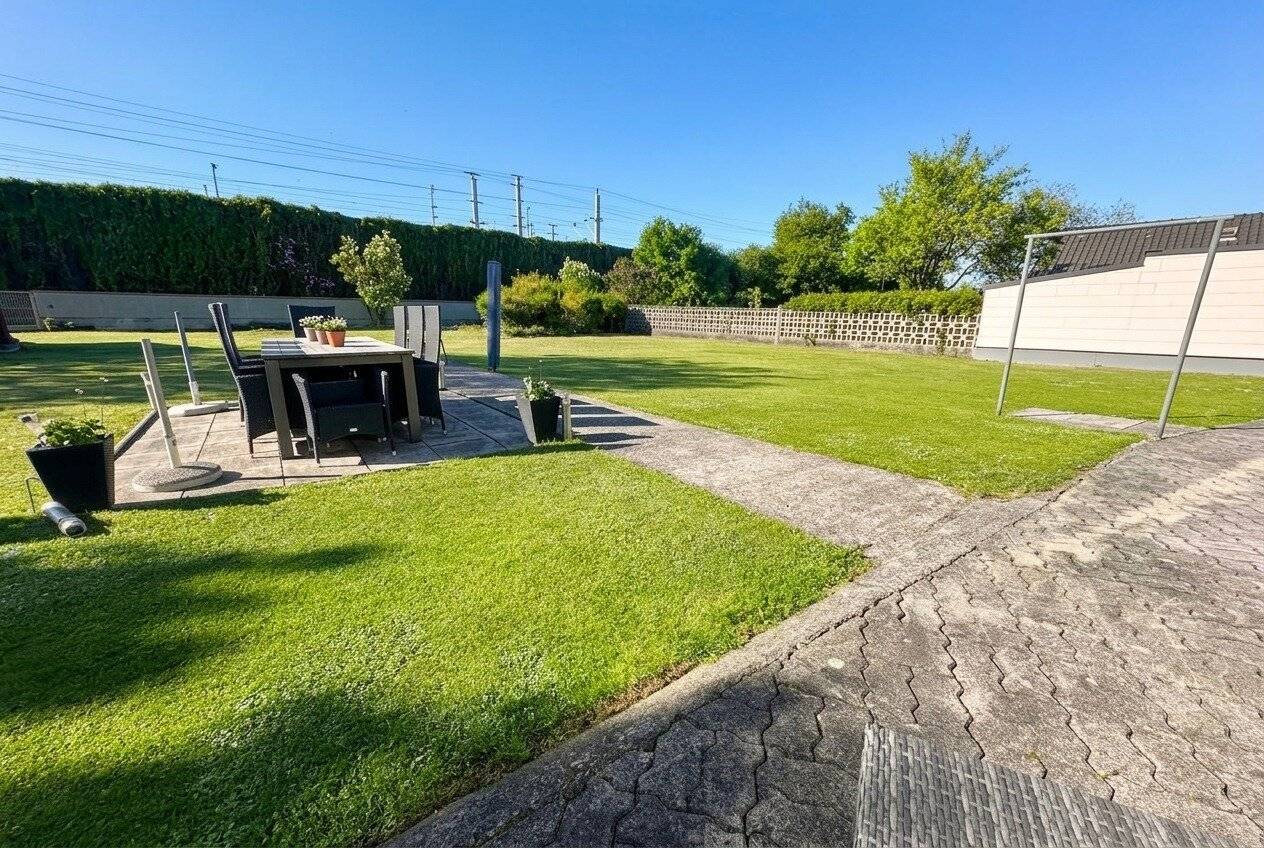 Großzügiges Einfamilienhaus mit Garten & Garage in Wels – 192m² Wohnkomfort!