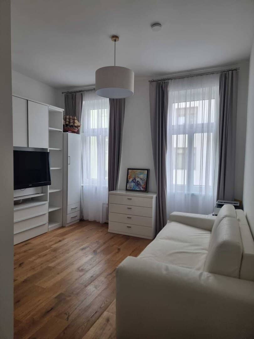 Trubelgasse: sanierte 3-Zimmer Loggiawohnung