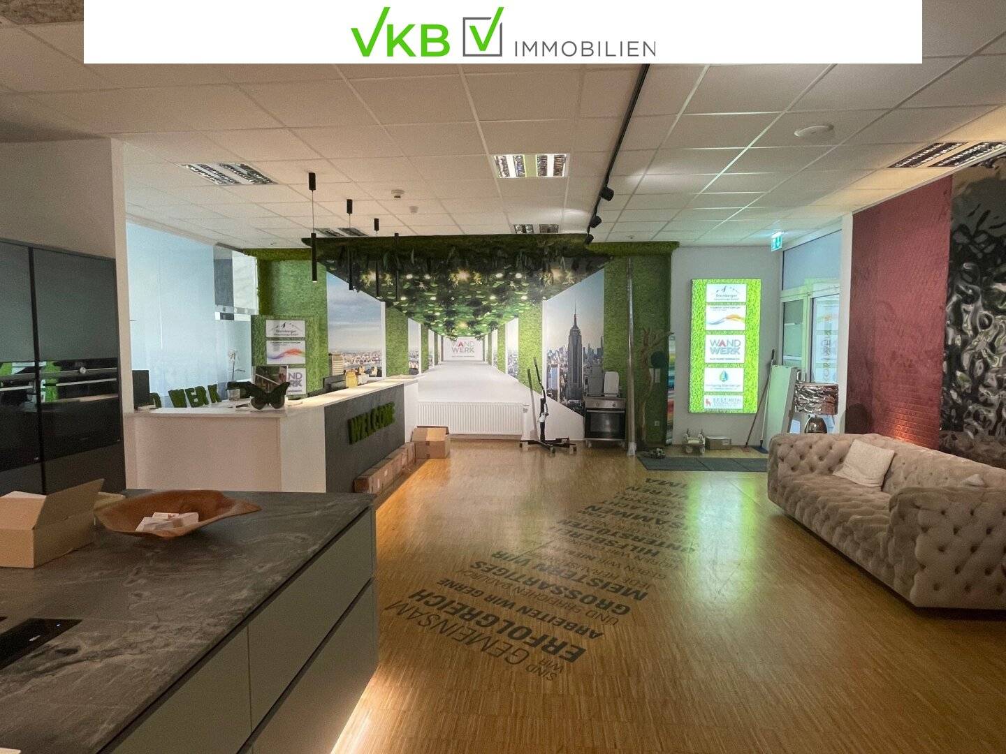 TIZ Ansfelden Generous commercial space with 344m² optimal for your business