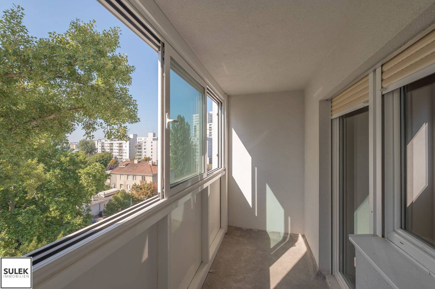 Forsthausgasse 15 - 3,5 Zimmer mit Loggia und Weitblick - ab sofort