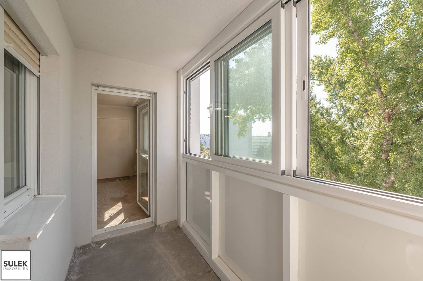 Forsthausgasse 15 - 3,5 Zimmer mit Loggia und Weitblick - ab sofort