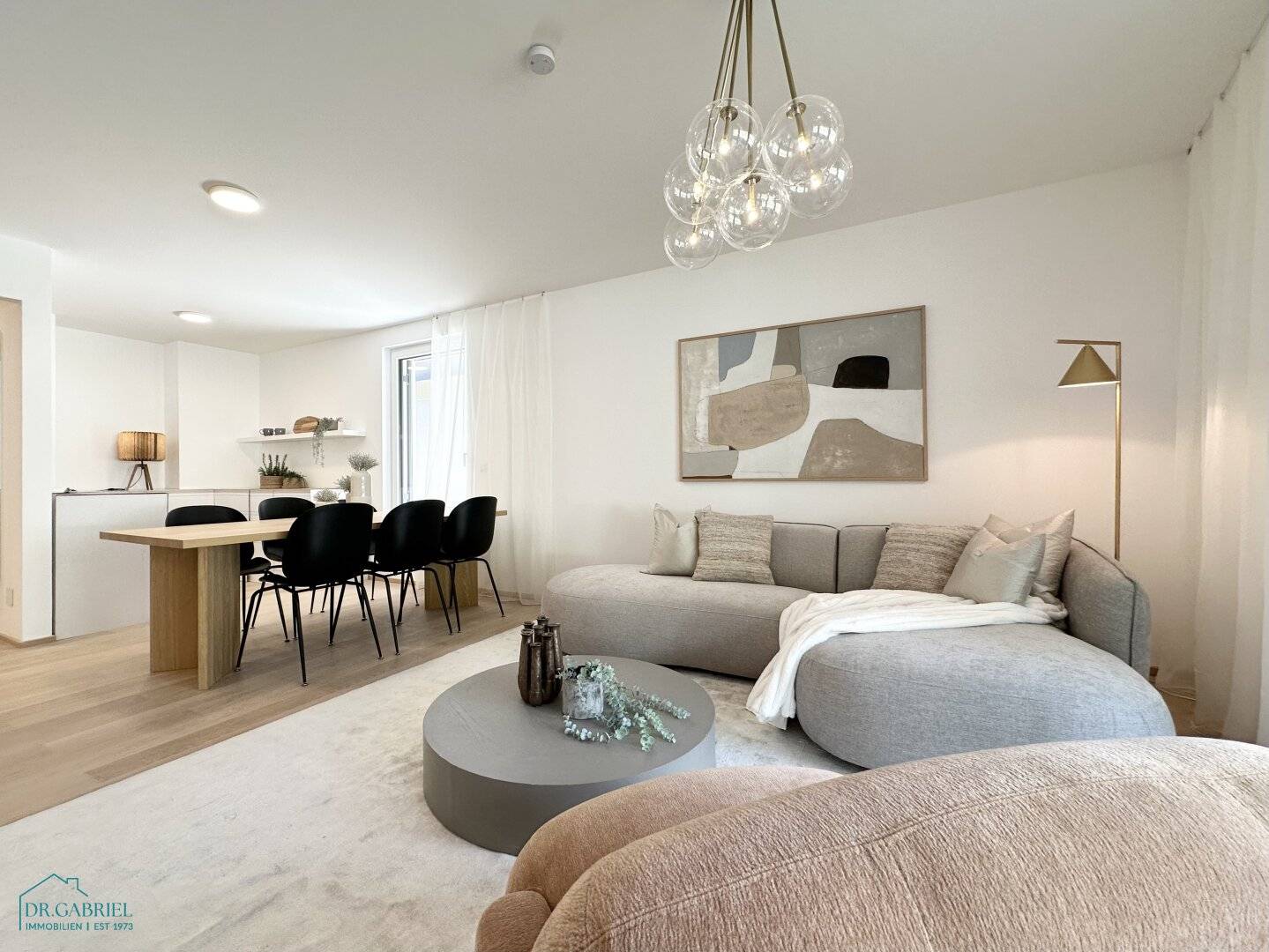 Ansicht Wohn- und Esszimmer