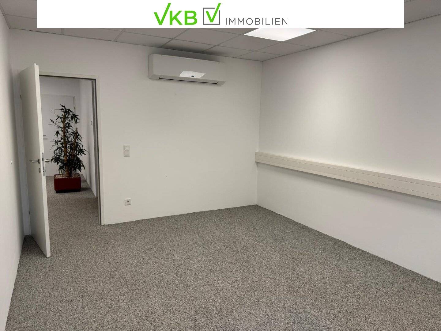 Modernes Büro mit großem Balkon  in Bestlage – Kaiser-Josef-Platz, Wels