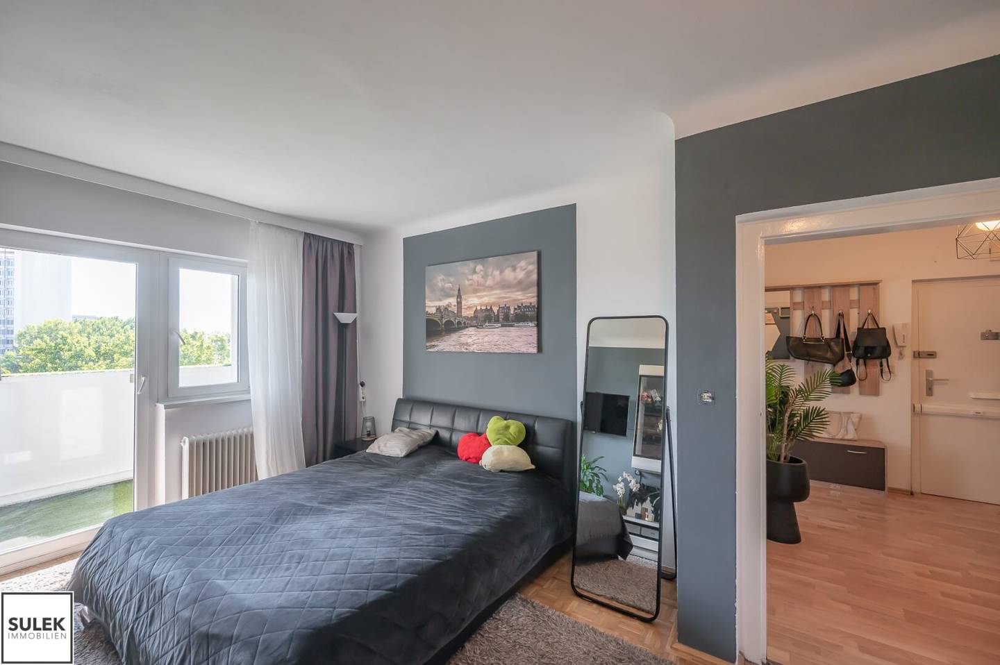 Apartment on eighth floor with loggia and view