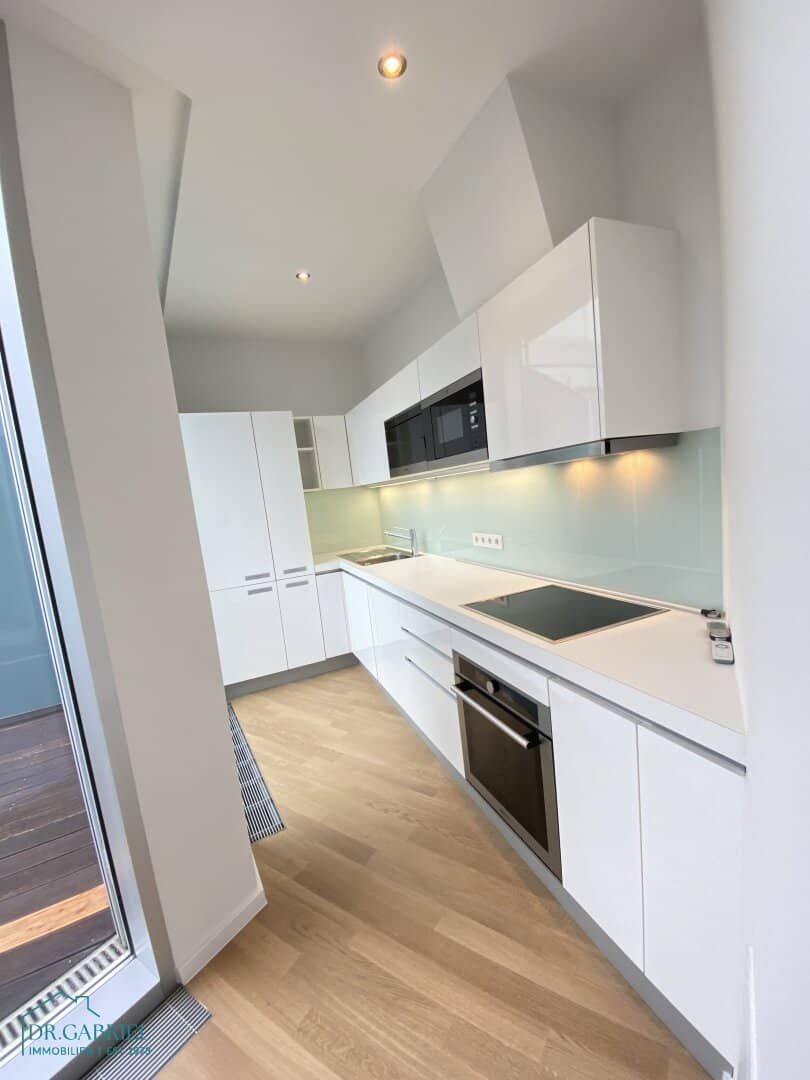DACHTERRASSENWOHNUNG mit TOLLEM BLICK