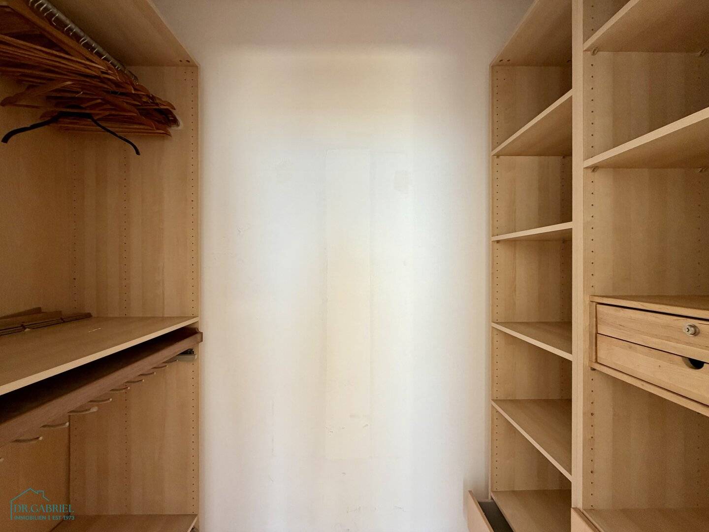 Bright apartment near Brunnenmarkt