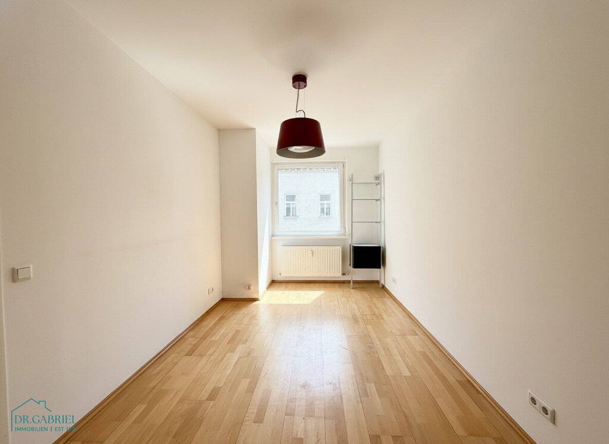Bright apartment near Brunnenmarkt