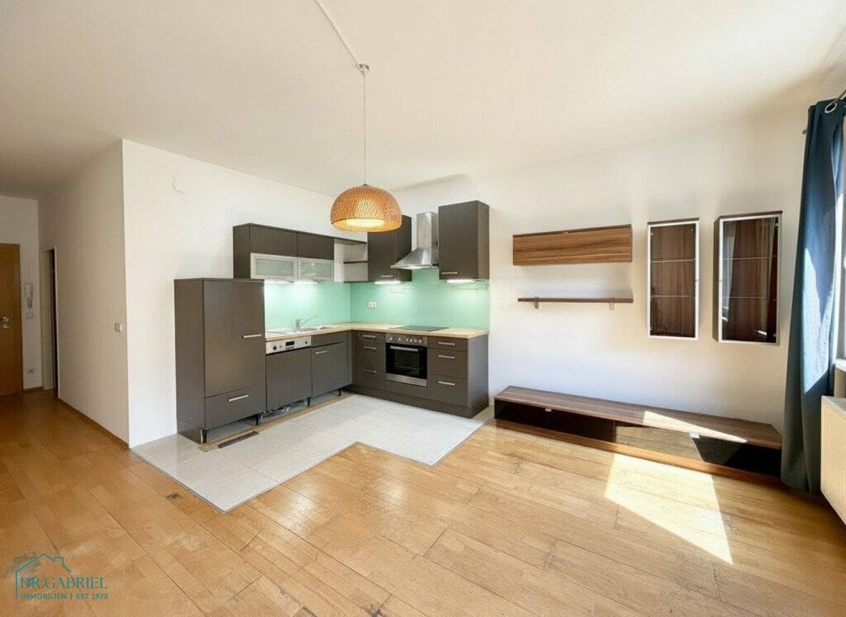 Bright apartment near Brunnenmarkt