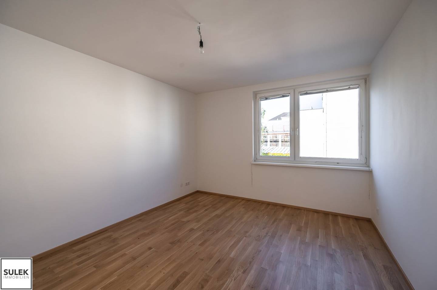 Sanierte Wohnung Loggia Fußbodenheizung