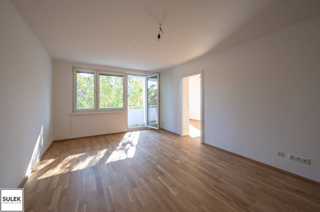 Sanierte Wohnung Loggia Fußbodenheizung