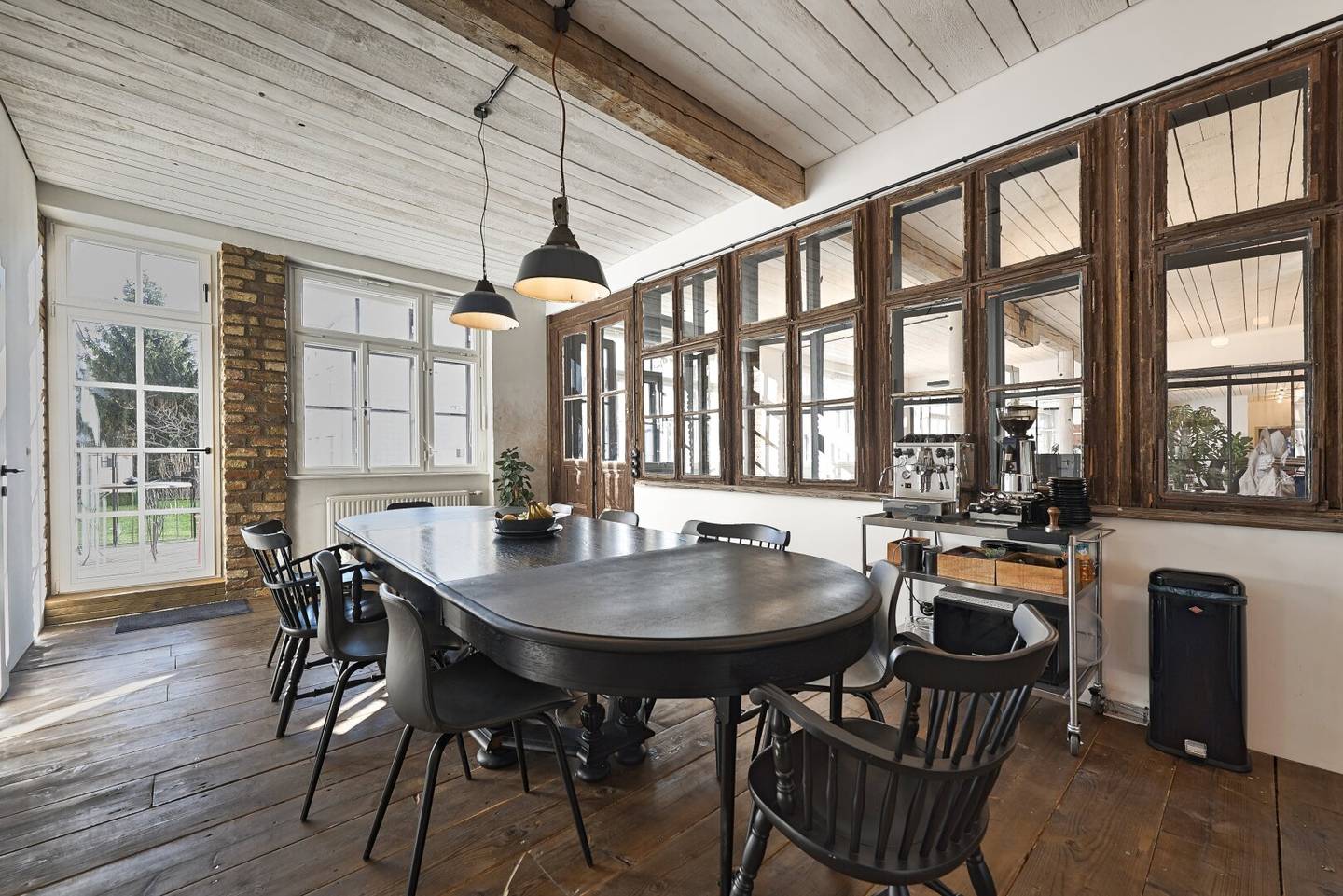 Wunderschönes Büro/Loft mit top Ausstattung und eigener Terrasse im Ragnarhof!!!