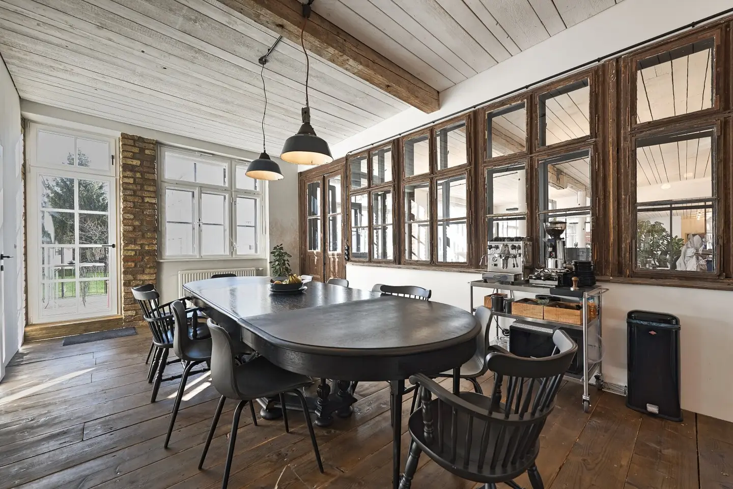 Wunderschönes Büro/Loft mit top Ausstattung und eigener Terrasse im Ragnarhof!!!
