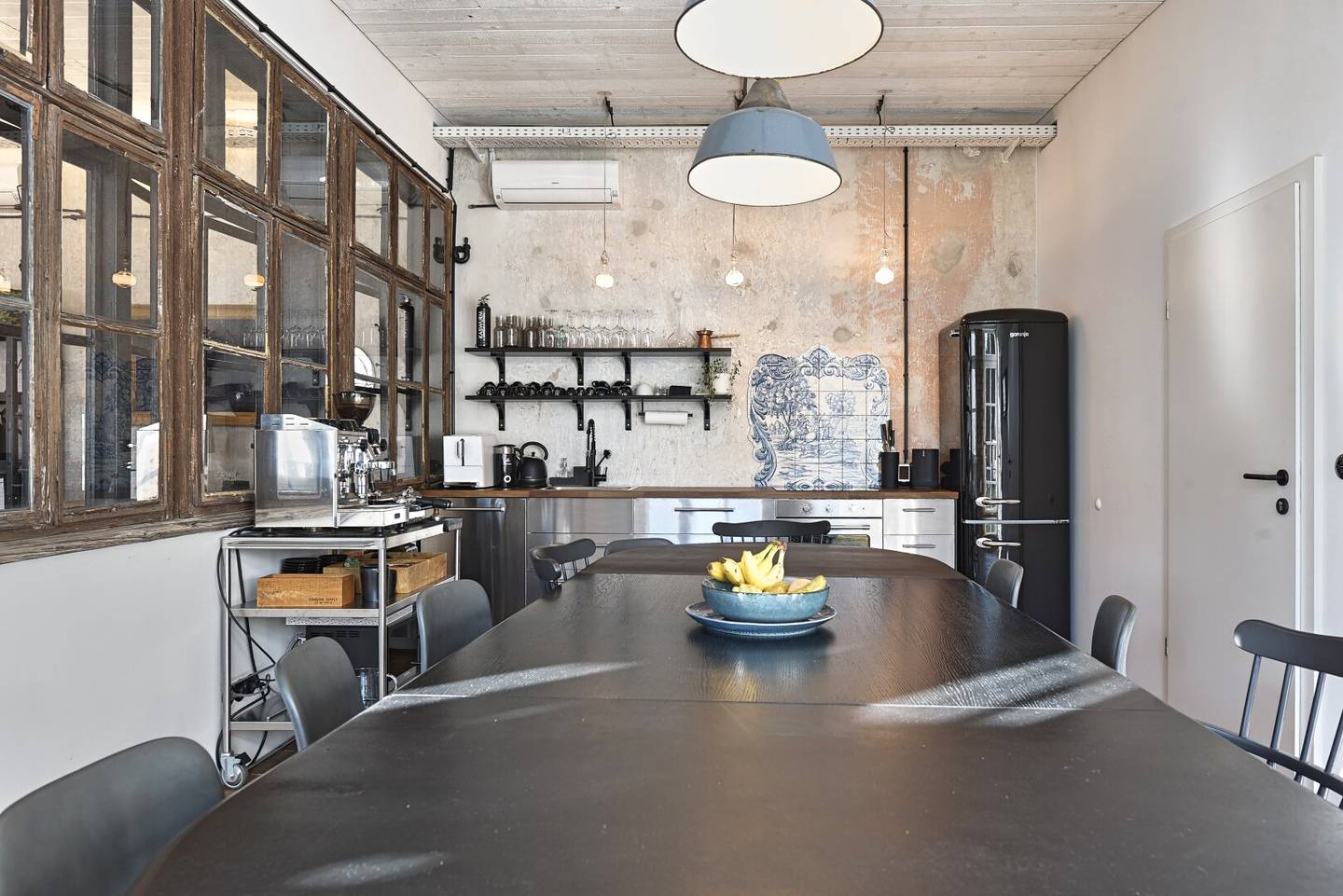 Wunderschönes Büro/Loft mit top Ausstattung und eigener Terrasse im Ragnarhof!!!