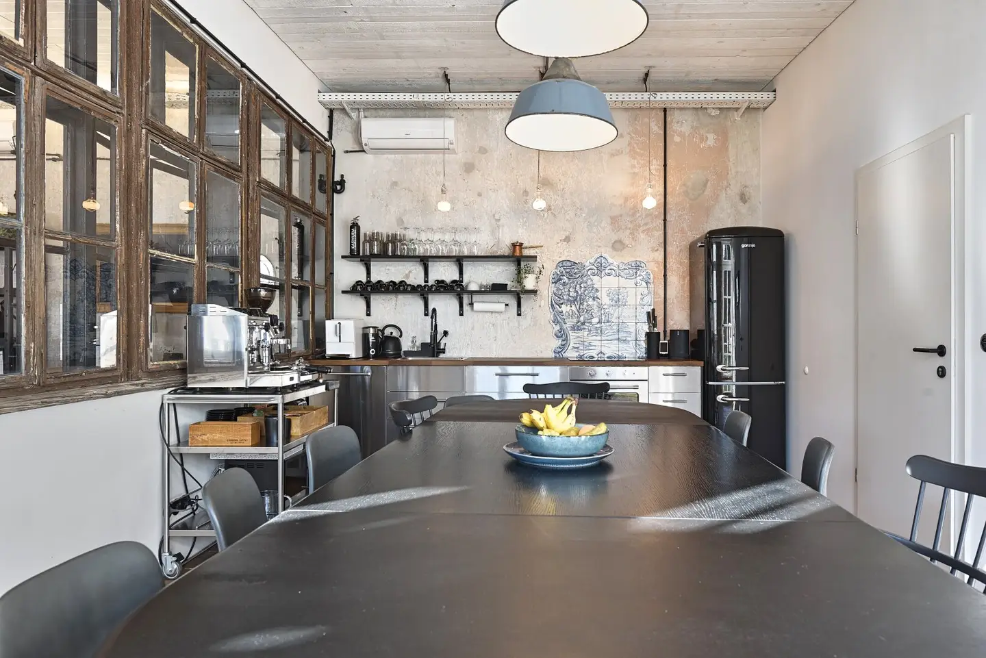 Wunderschönes Büro/Loft mit top Ausstattung und eigener Terrasse im Ragnarhof!!!