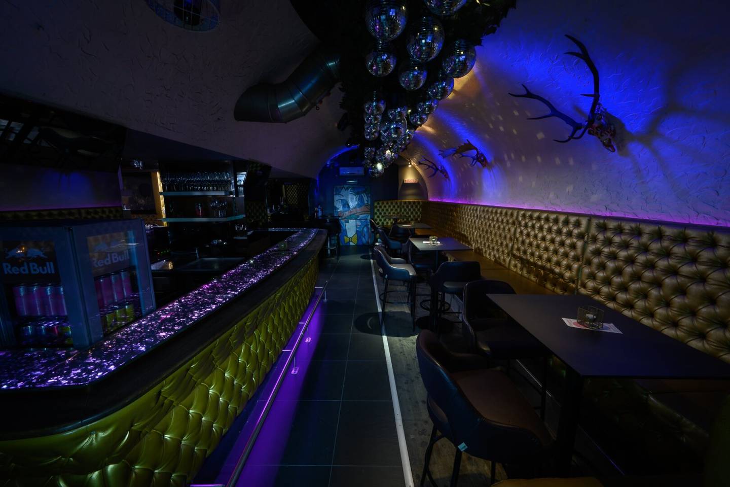 New Tenant Wanted Night Gastronomy in Top Location Including Large Guest Garden / Kitchen / Storage Room / Apartment &amp; Staff
