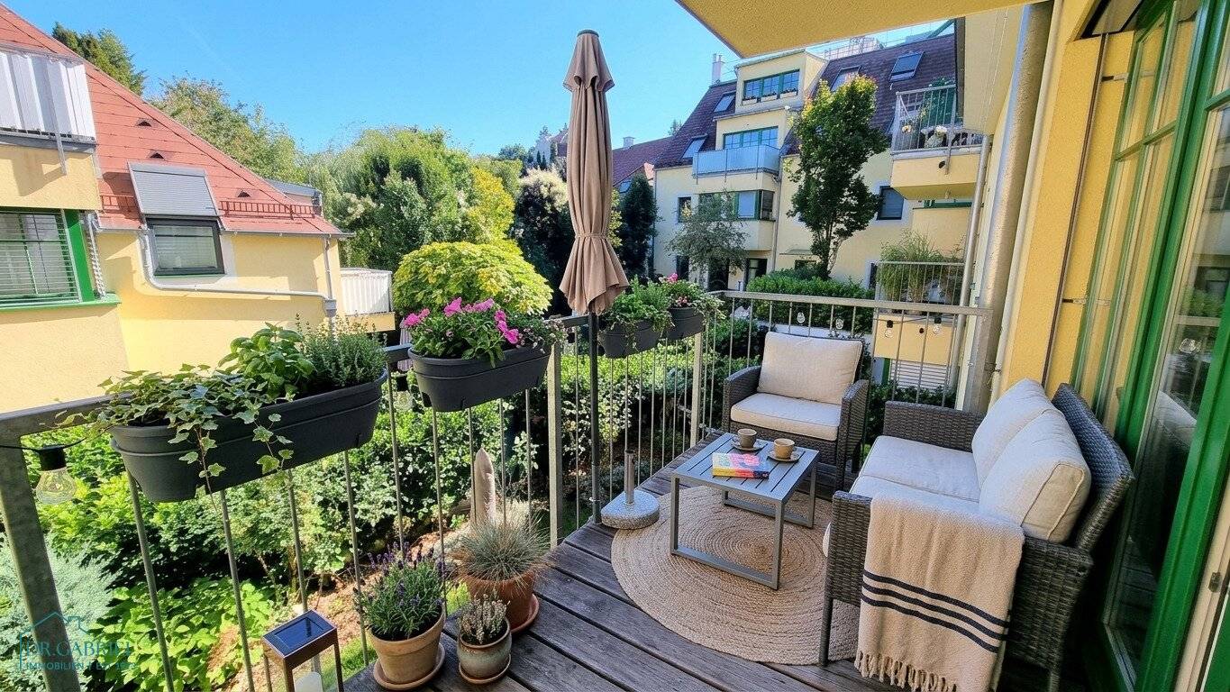 Balcony Rent in Green Quiet Location? No, remove question mark.