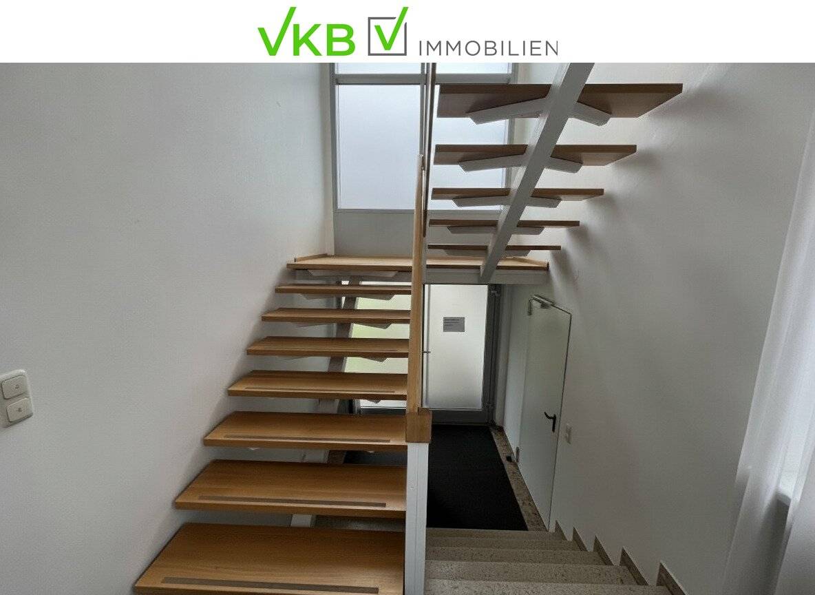 Modern medical practice in a prime location with optimal public transport connections in Pasching