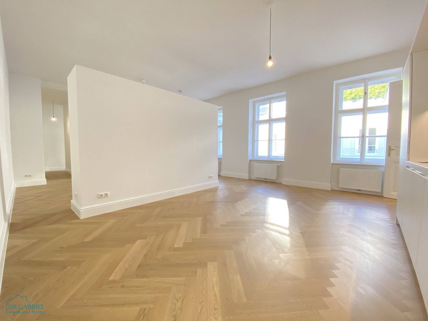 ERSTBEZUG - MODERN GESTALTETE ALTBAUWOHNUNG