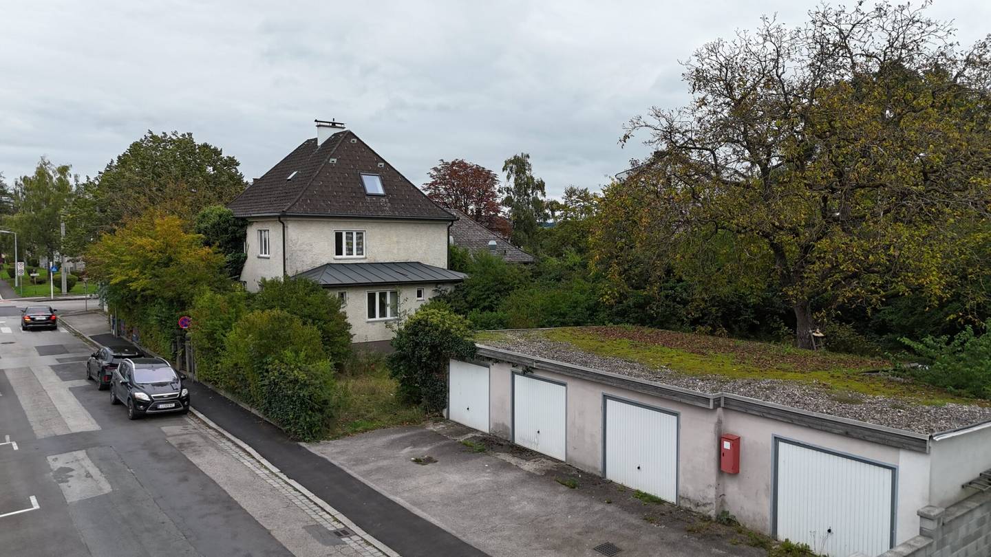 1,805 m² open space for rent at €1.10 per m² in 4030 Linz,