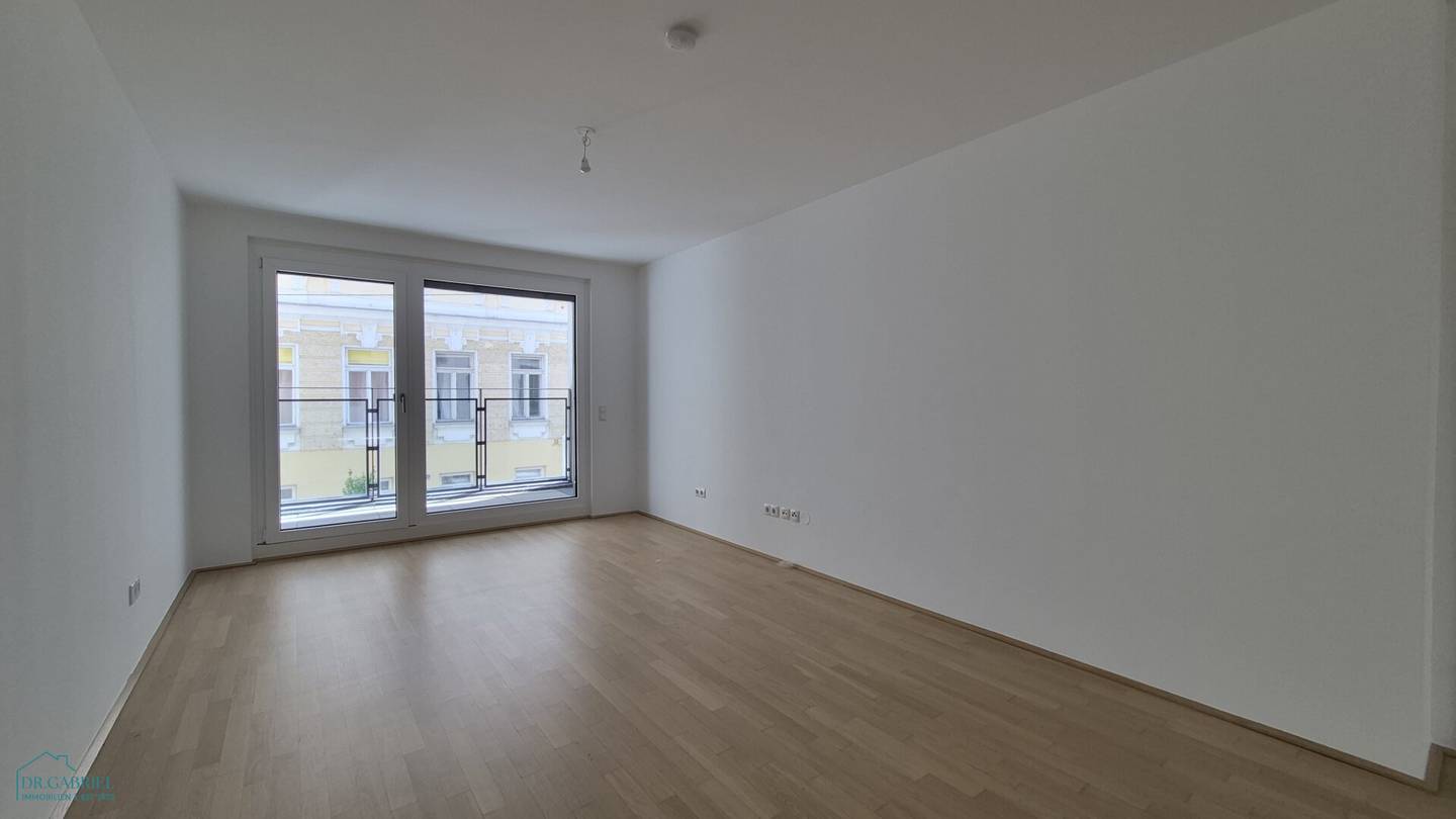 NEUBAUMIETE MIT LOGGIA - NÄHE HAUS DES MEERES