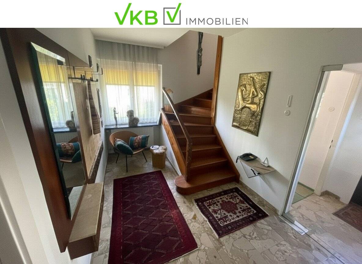 Stilvolle Villa mit künstlerischem Charme in zentraler Lage am Froschberg