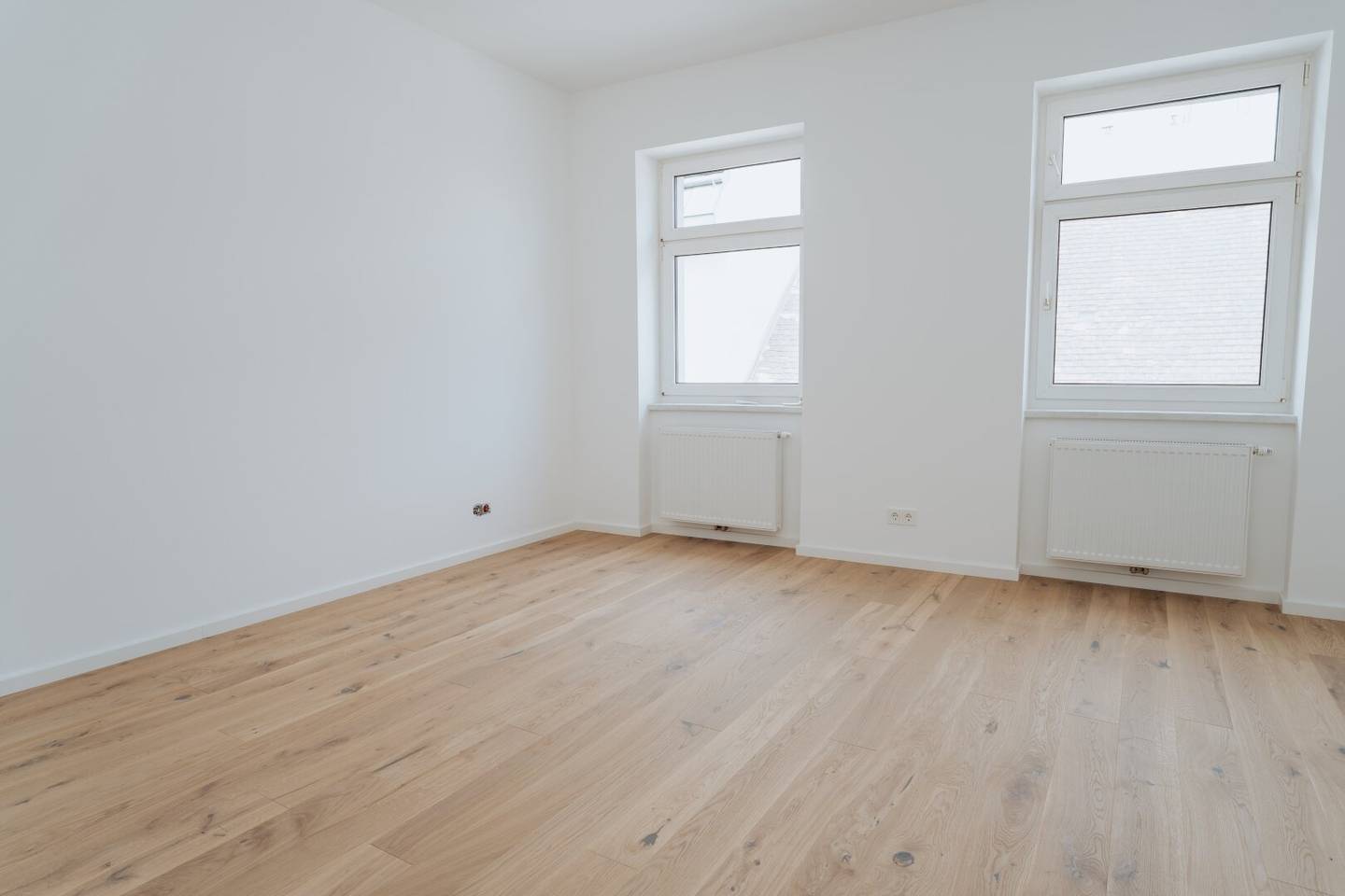 Beautifully renovated two room apartment near Westbahnhof