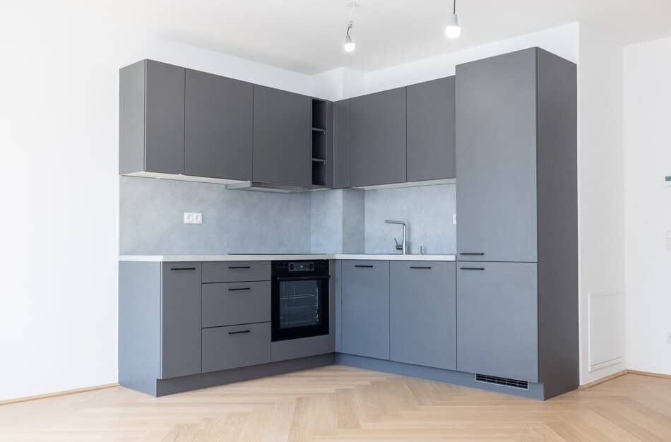 SOMMERAKTION- Wunderschön sanierte 2 Zimmerwohnung in Westbahnhof Nähe inkl. EINBAUKÜCHE