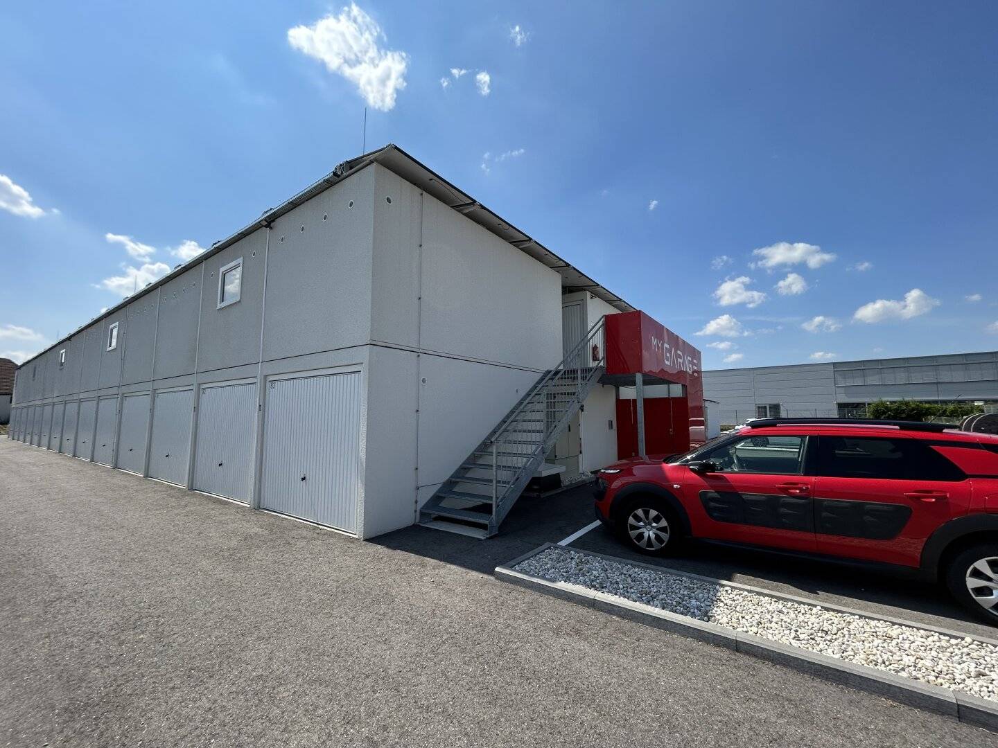 Jetzt Lagerbox in Wels mieten | Lastenlift vorhanden!