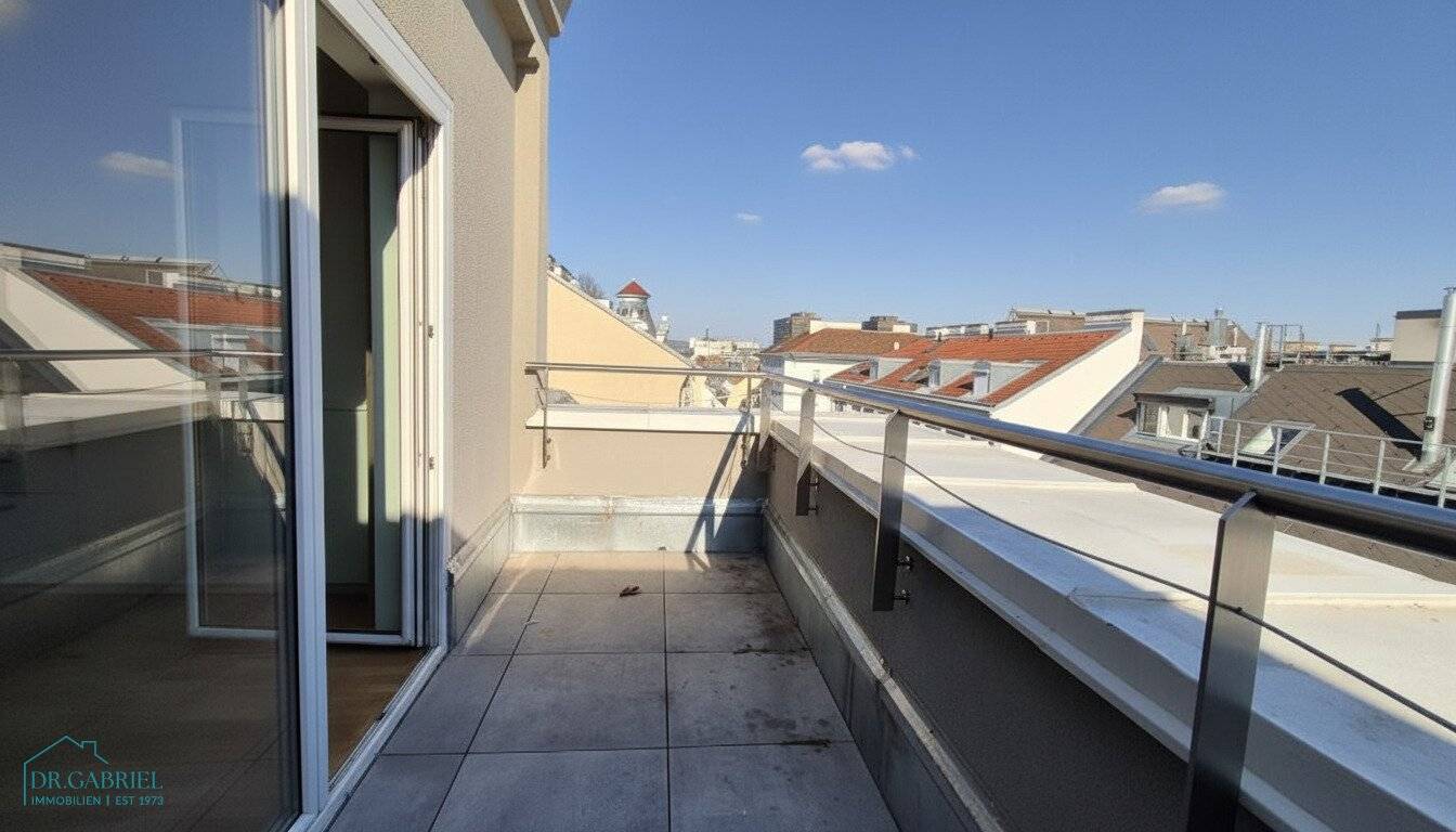 Charming attic apartment with balcony