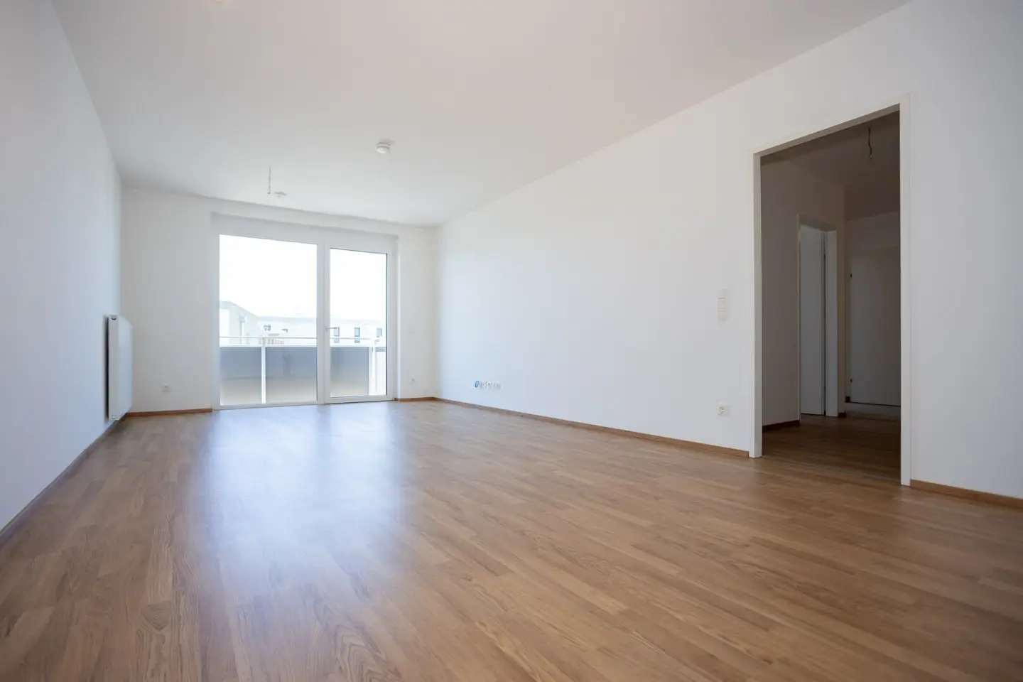 First Occupancy in Wiener Neustadt, high quality 3 room apartment with balcony and underground garage in ein viertel grün