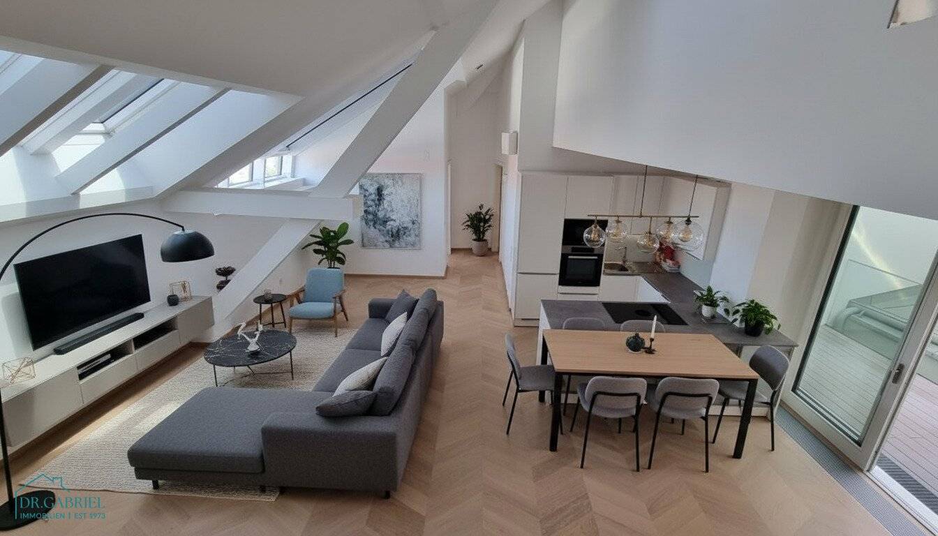 DACHMAISONETTE MIT BALKON