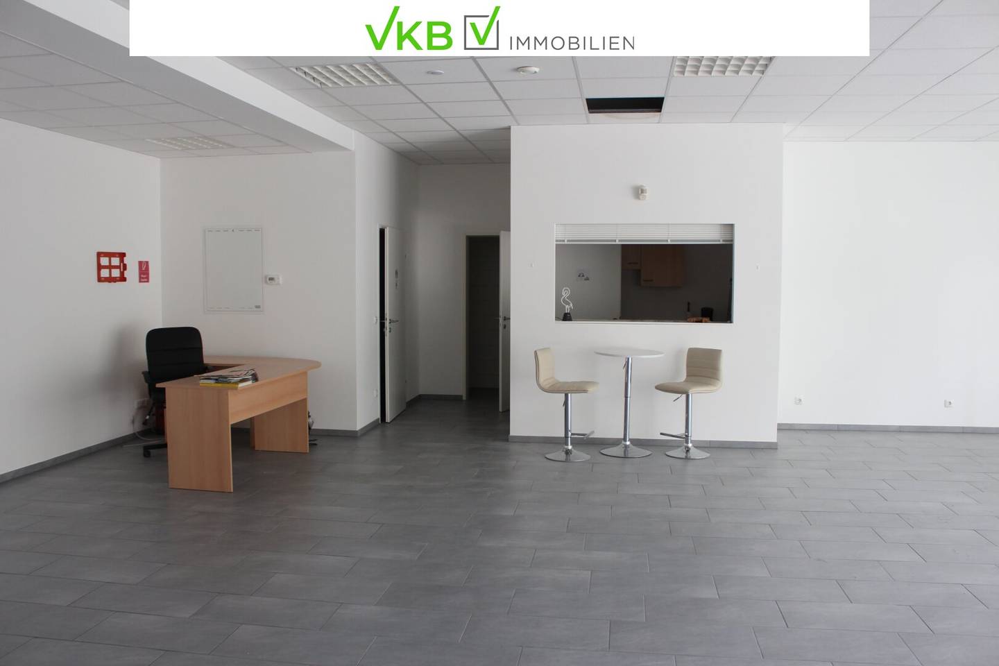 GEWERBEIMMOBILIE FÜR ANLEGER - BARRIEREFREI - ZENTRALE LAGE